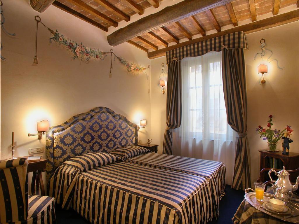 Hotel Relais Dell'Orologio Pisa Phòng bức ảnh